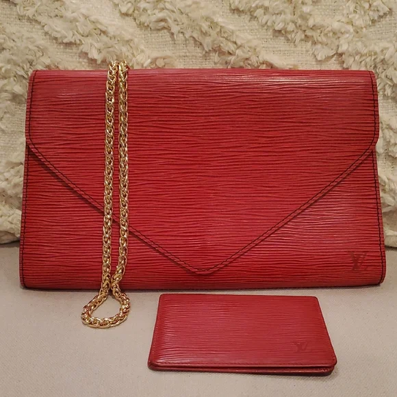 Louis Vuitton Red Epi Leather Clutch & Card Case Set - Picture 3 of 15